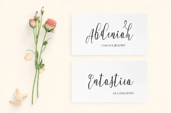 Whitelya Script font