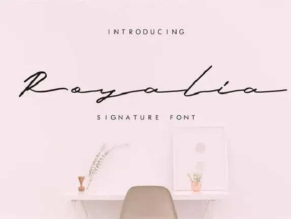 Royalia Signature font