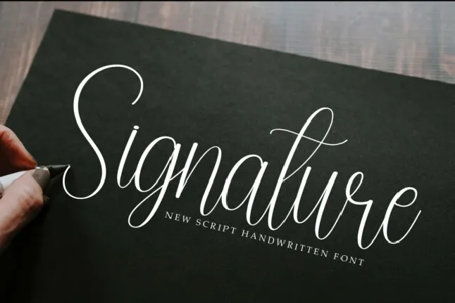 Alexandra Signtaure font