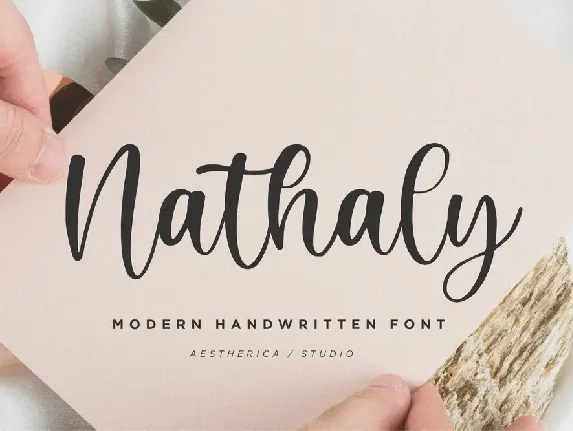 Nathaly font