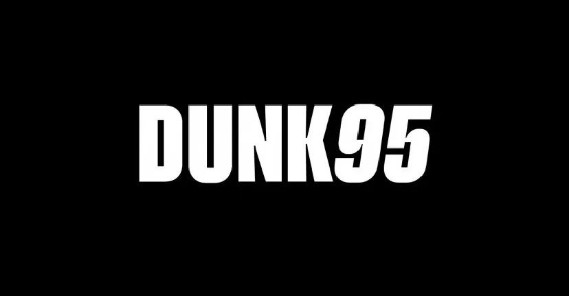 Dunk95 Family font