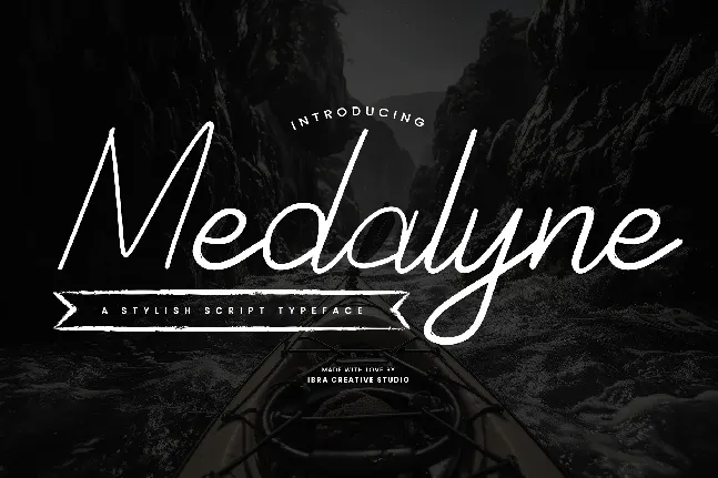 Medalyne Personal Use font