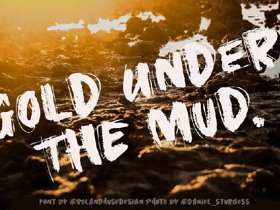 Gold Under The Mud font