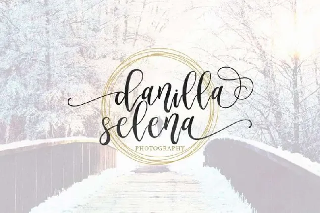 Marmia Calligraphy Free font