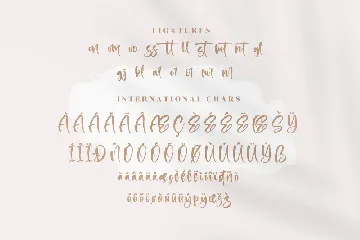 Maglicon Calligraphy Font