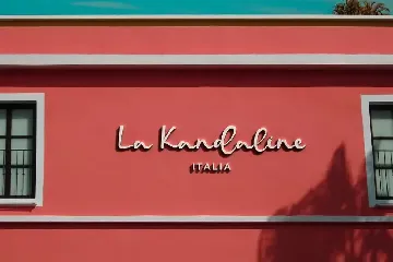 Kandaline - Adorable Script font