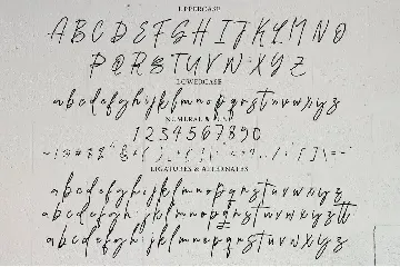 Biyenka Signature font