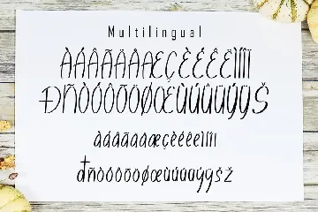 Dattesea  Fun Display Font