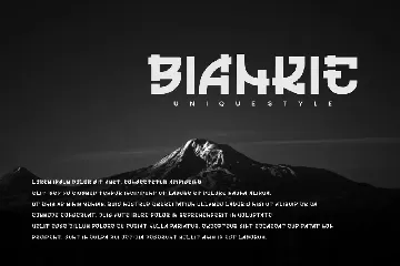 Biankie - Decorative Font