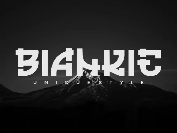 Biankie - Decorative Font