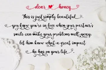 Hello Diary - Love Theme Calligraphy Font