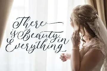 Bridallova - A Flourish Script Font