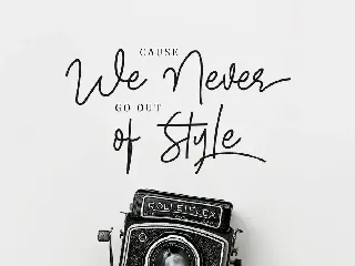 Shutter Stone - Signature Script font