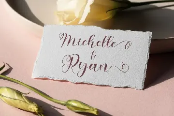 Marlyna - Wedding Script font