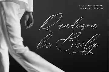 Liontinela Realise Chic Calligraphy Font