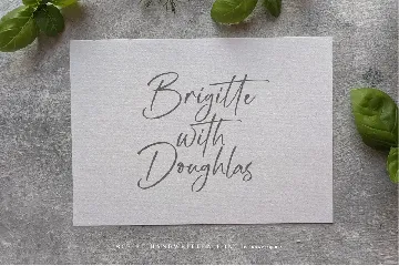 Hightlight | Handwritten font