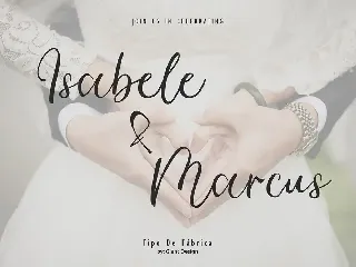 Ambre Script Font