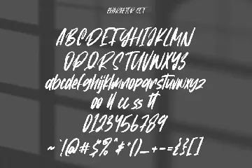 Superfurry Handwritten Display Font