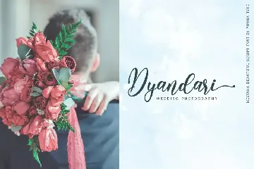 Melyana Script font